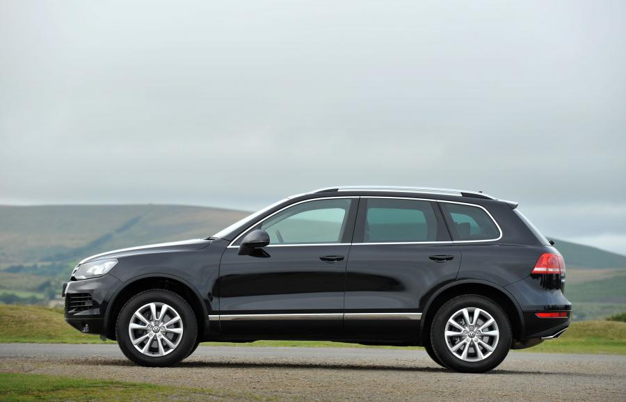  Volkswagen Touareg V6 TDi 2010 года  (UK) (фото 21 из 35)